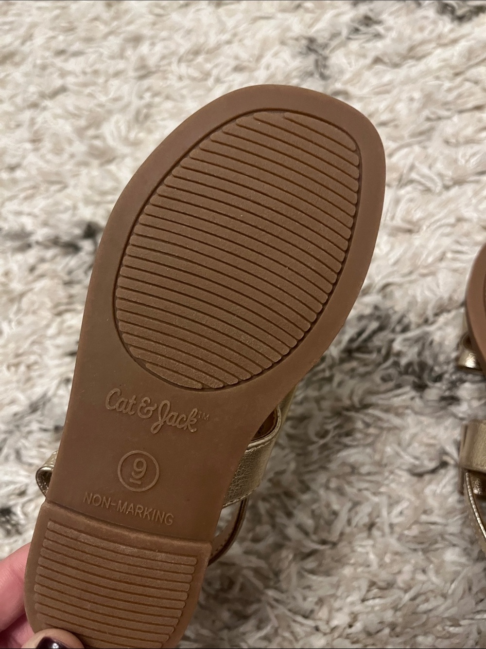 Cat and Jack Toddler size 9 bow sandal. Gold. New. No tags. Never worn. - Picture 3 of 4